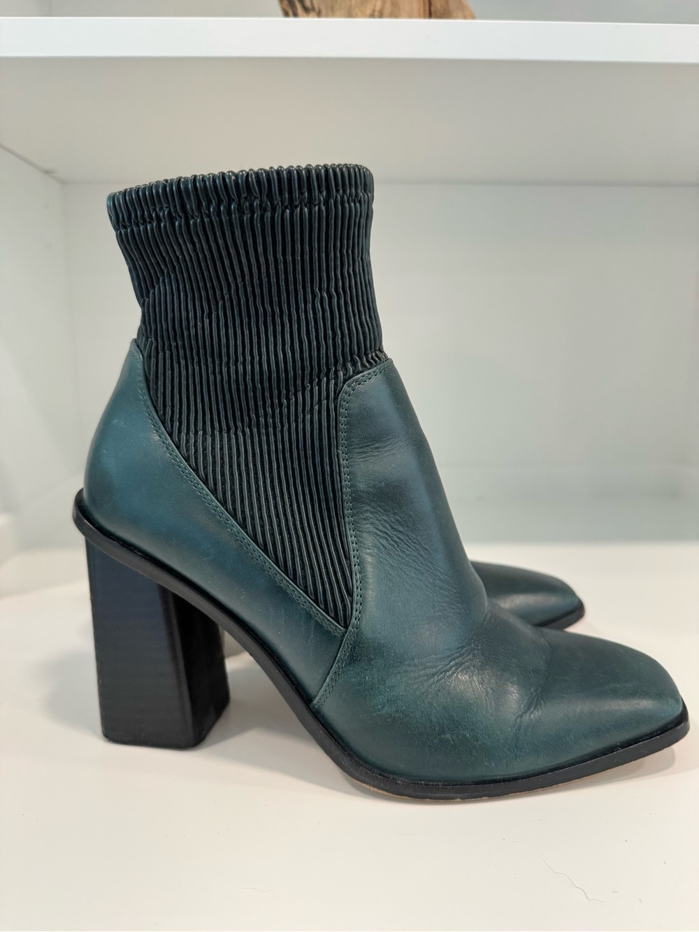 Vince Camuto Women’s Stretch-Top Ankle Boots - Teal Green 37 1/2